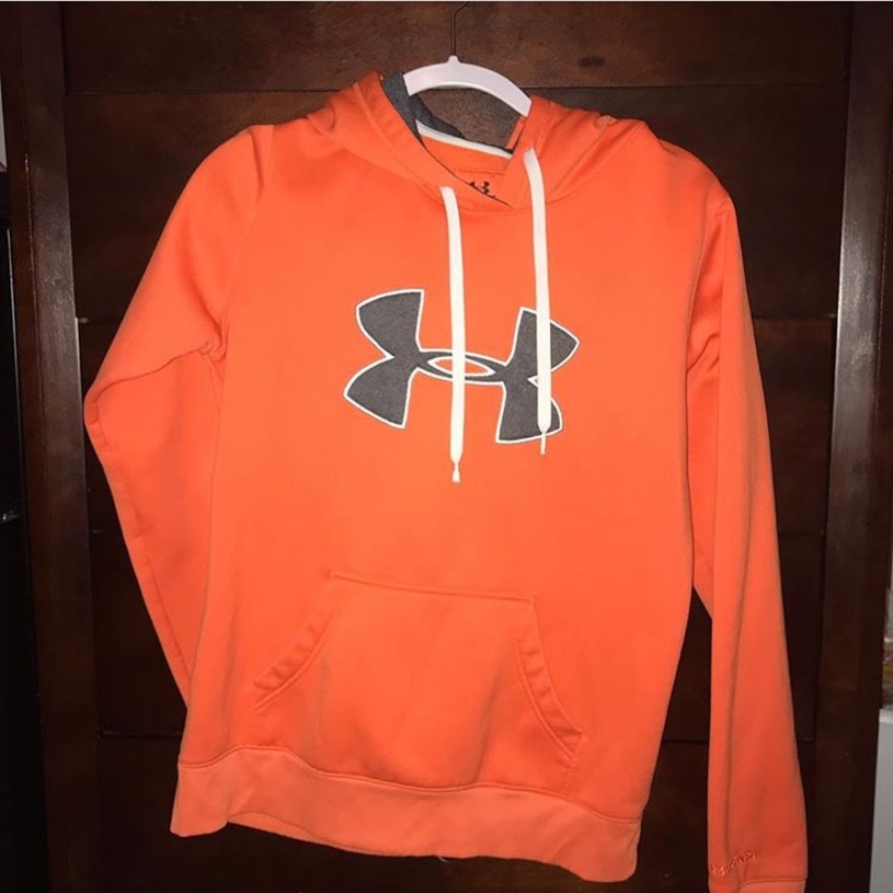 Under Armor Sweatshirt